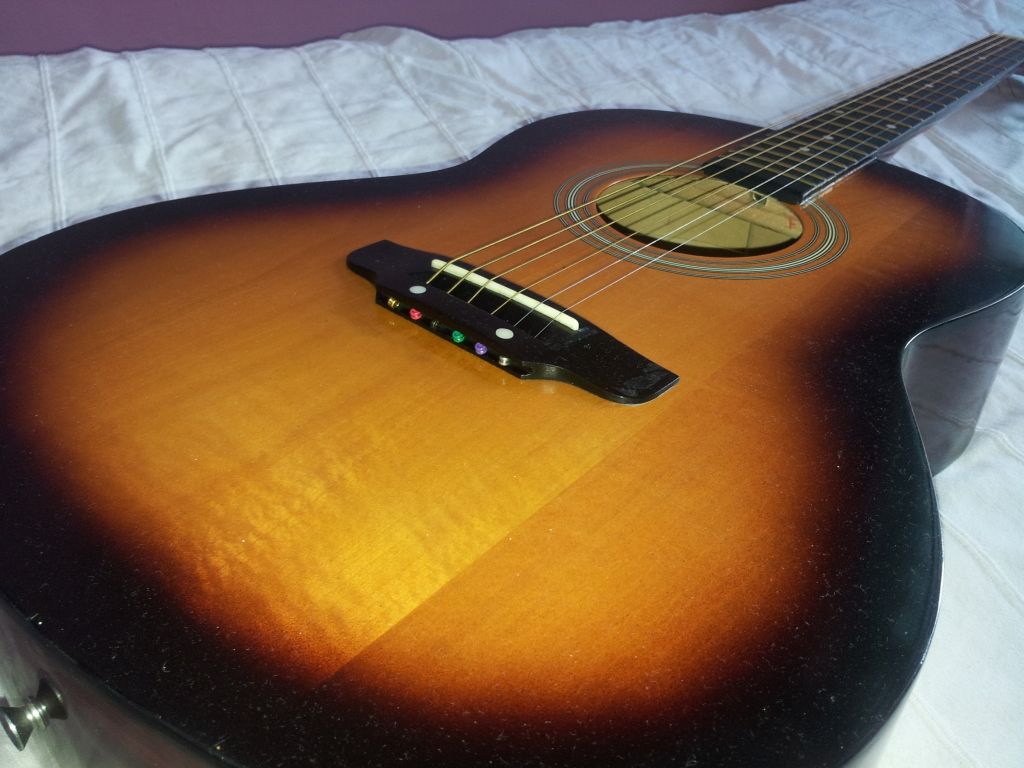 SOLD WTS Cheap Beginner/Student Acoustics Guitar 40/